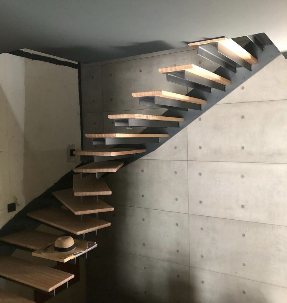 Escalier métal bois
